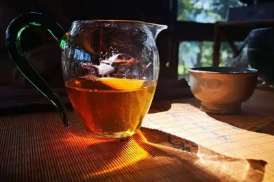 尋訪巴達(dá)古茶山，滇紅是怎樣煉成的？